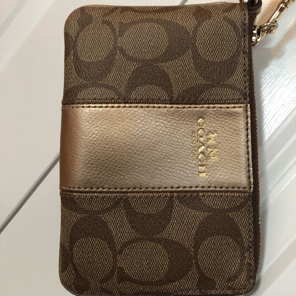 USED Coach Wristlet